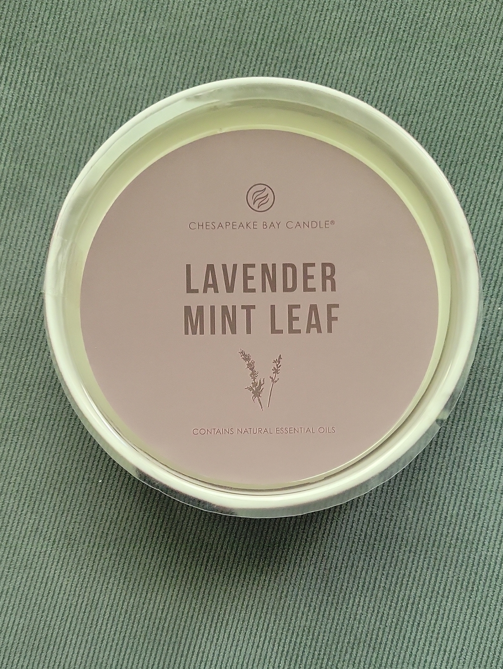 Chesapeake Bay Candle....puple Container